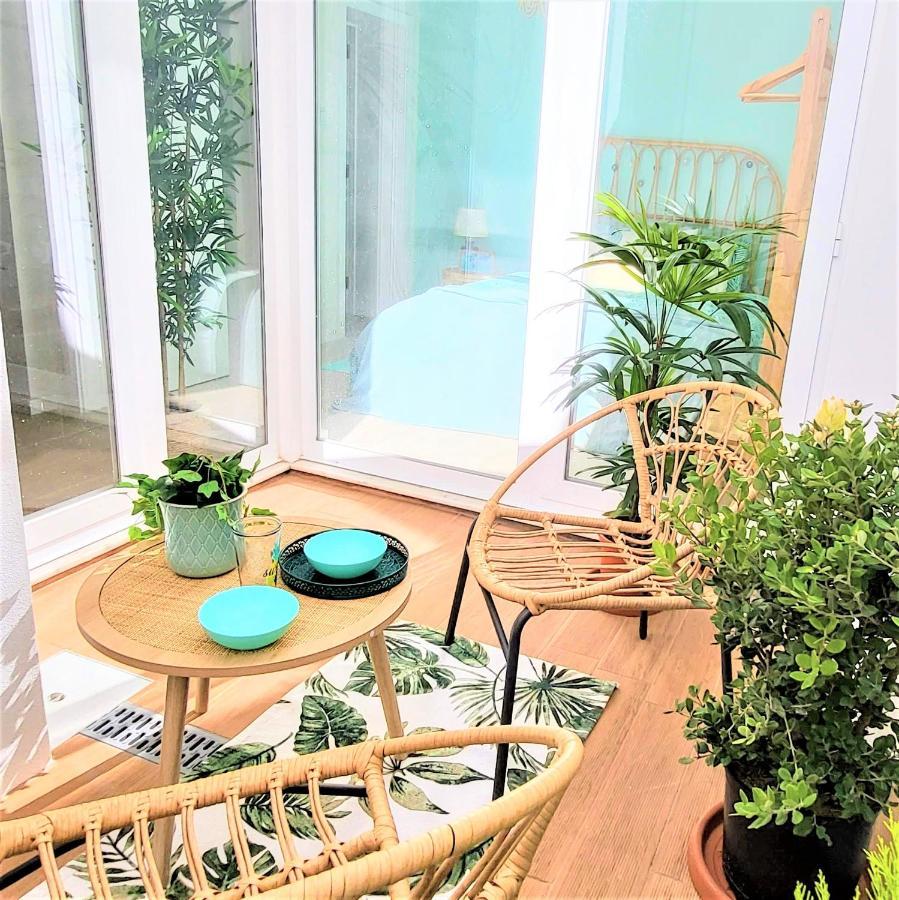 The Shore At Seaside Paradise - Cozy Patio On The Promenade Espinho  Extérieur photo